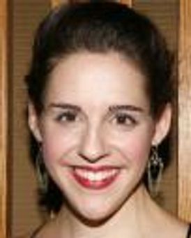 Emily Shoolin Headshot