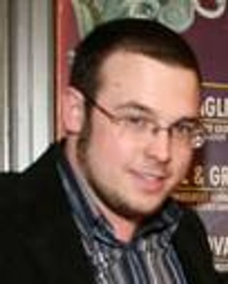 Ricky Allyson Headshot