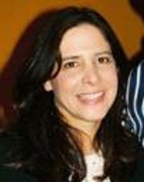 Dori Bernstein Headshot