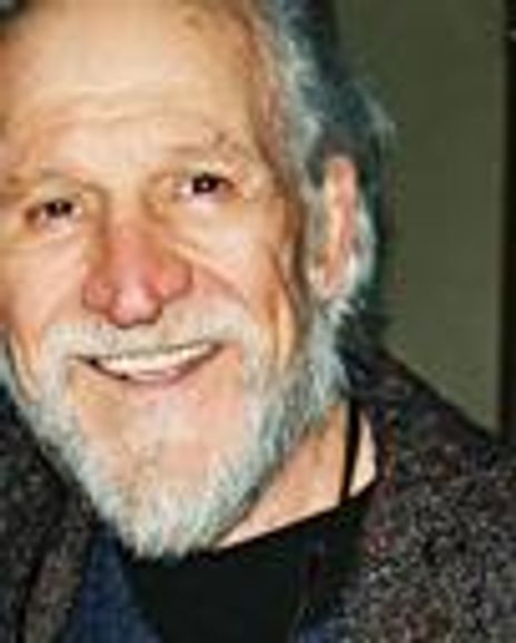 Daniel J. Travanti Headshot