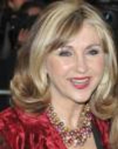 Lesley Garrett Headshot