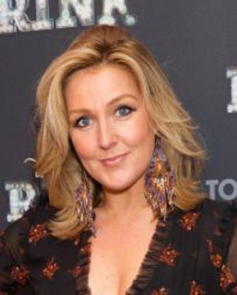 Mazz Murray Headshot