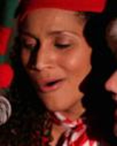 Talia Theisfield Headshot