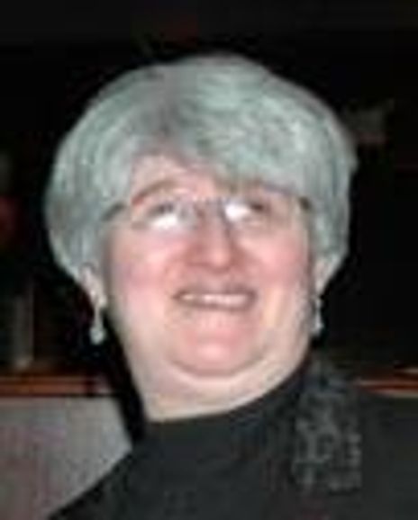 Stephanie Fine Headshot