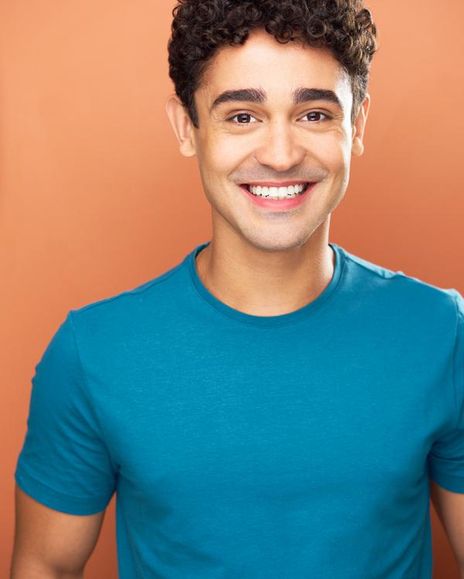 Gabriel Neumann Headshot