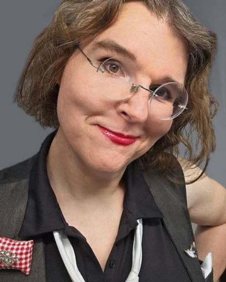 Pandora Beatrix Headshot