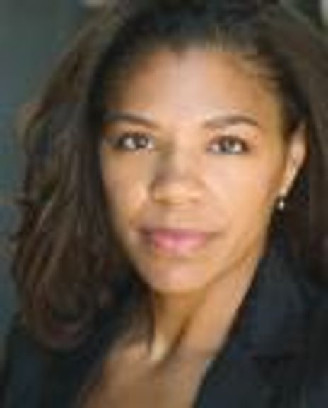 Nicole Powell Headshot