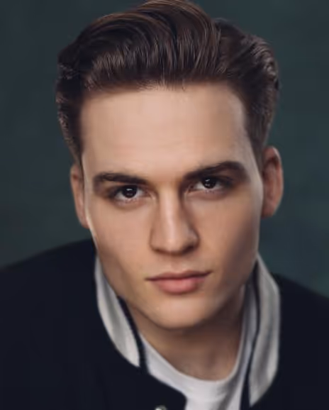Tyler Davis Headshot