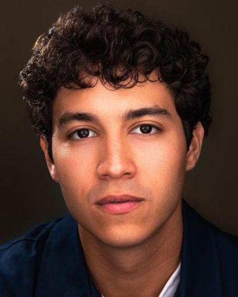Benji Santiago Headshot