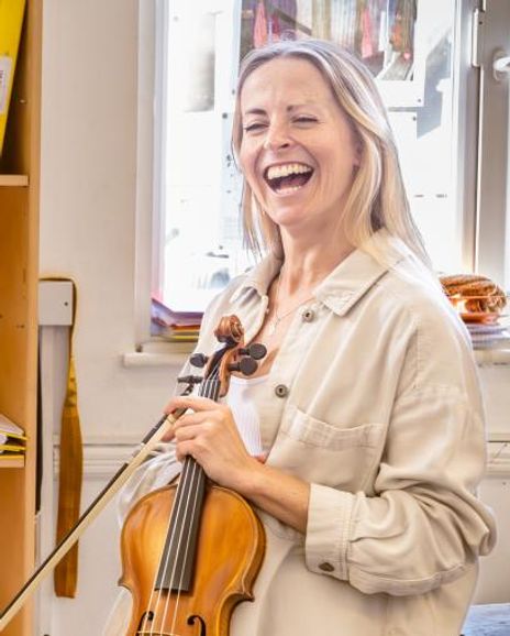 Philippa Hogg Headshot