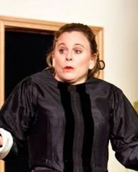 Laura Gilbert Headshot