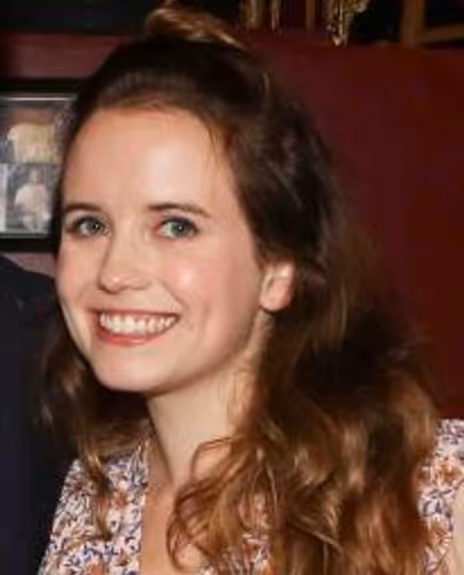 Phoebe Strole Headshot