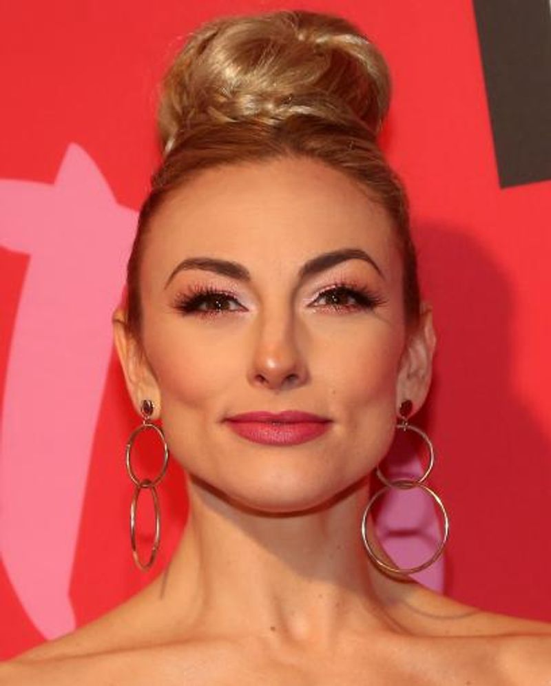 Meet the Cast of DEATH BECOMES HER, Beginning Previews Tonight on Broadway Image