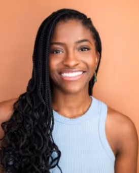 Johanna Moise Headshot