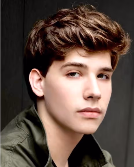 Joshua Turchin Headshot