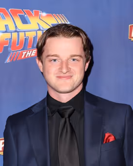 Lucas Hallauer Headshot