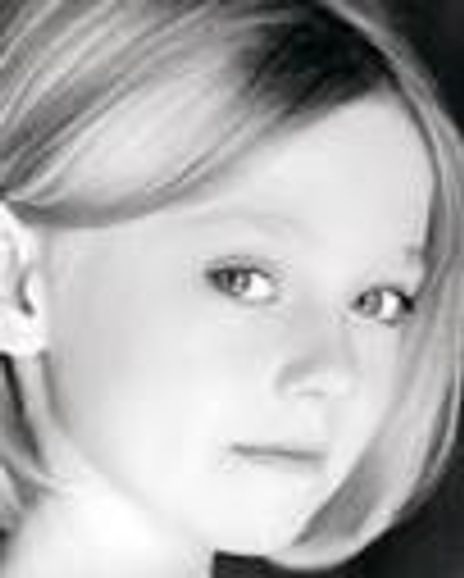 Dakota Fanning Headshot