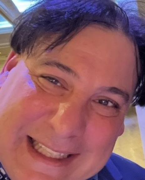 Scott Stolzenberg Headshot