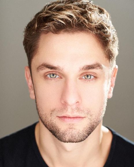 Thomas Bevan Headshot