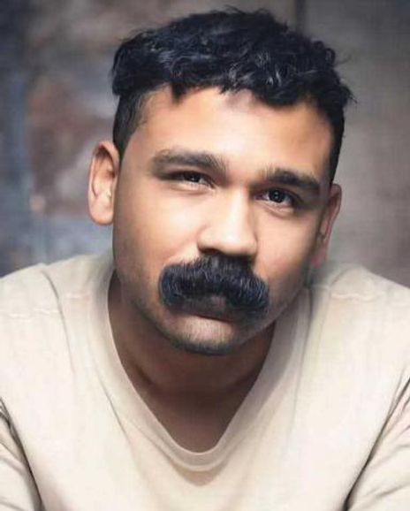 Jeff Ararat Headshot