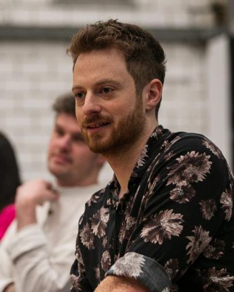 Simon Paris Headshot