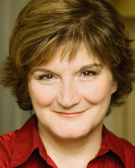 Lynn Battaglia Headshot