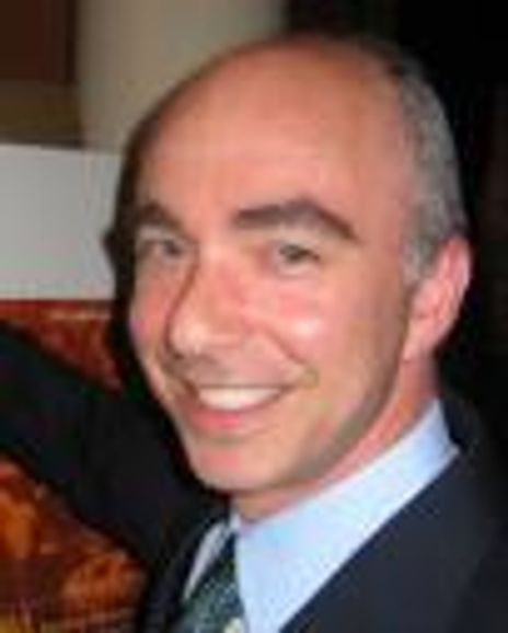 Peter Klestadt Headshot