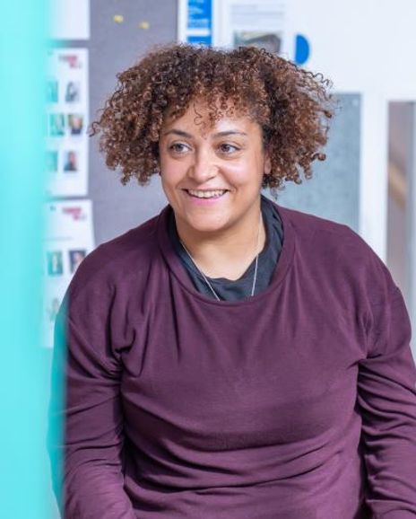 Annie-Lunnette Deakin-Foster Headshot