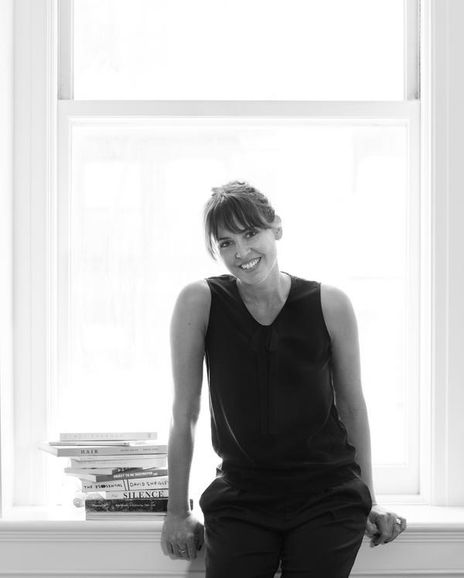 Amanda Miller Headshot