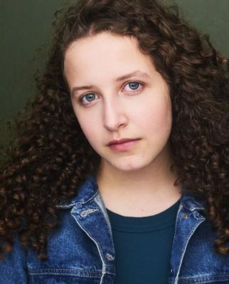 Lucy Spiegel Headshot