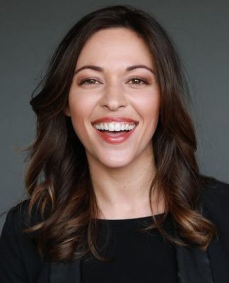 Juliana Hansen Headshot