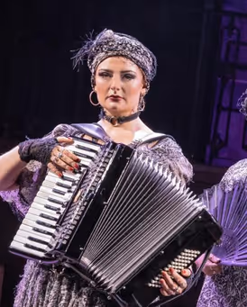 Katelyn Crall Headshot