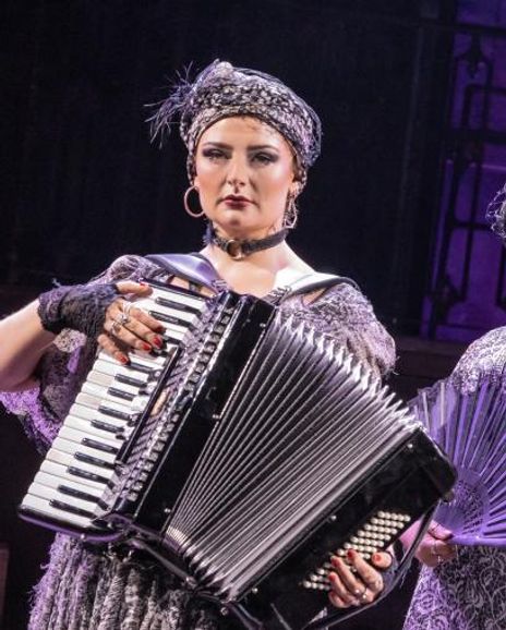 Katelyn Crall Headshot