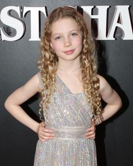 Poppy Lovell Headshot