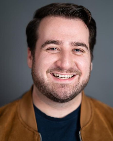 Aaron Penzel Headshot