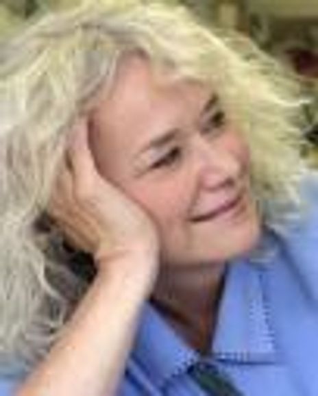 Judith Dolan Headshot