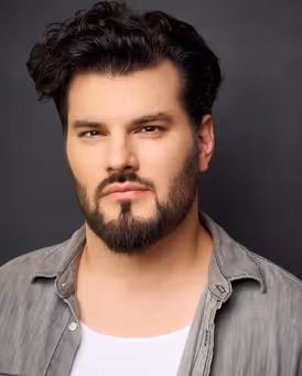 Nickolaus Colón Headshot