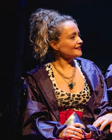 Victoria Elliott Headshot