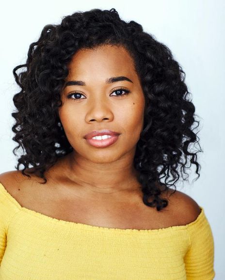 Dori Waymer Headshot