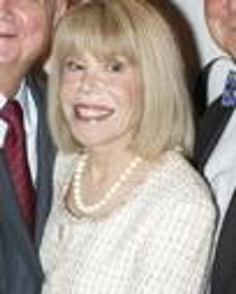 Sondra Leeds Headshot