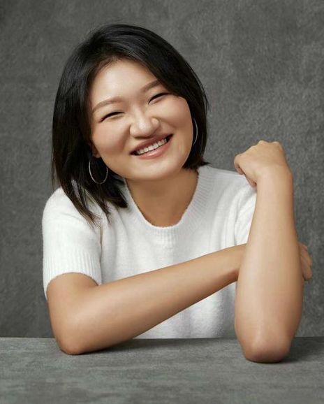 Fuyuan Zheng Headshot