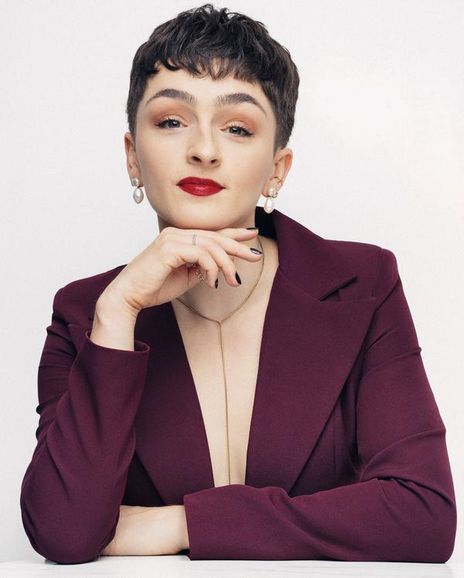 Madison Hilligoss Headshot