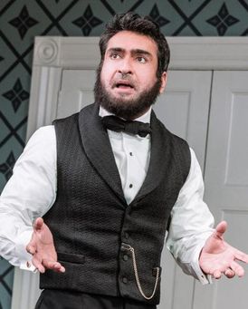  Kumail Nanjiani Headshot