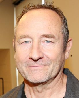 Sam Robards Headshot