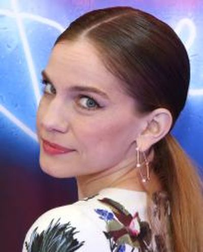 Anna Chlumsky Headshot