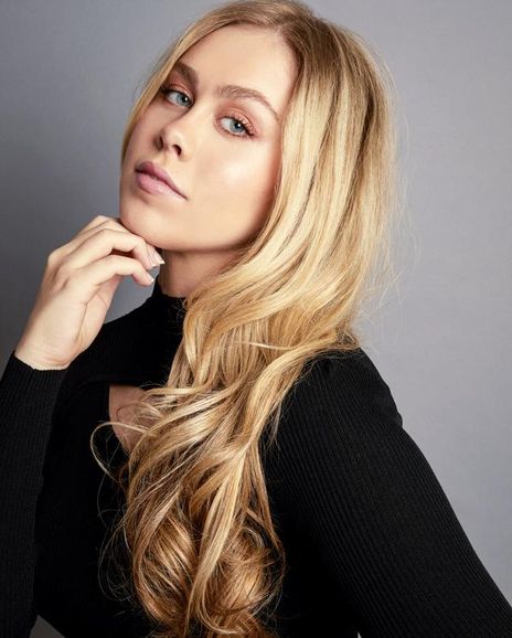 Alli Sutton Headshot