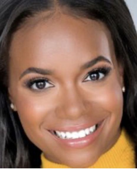 Ta’Nika Gibson Headshot