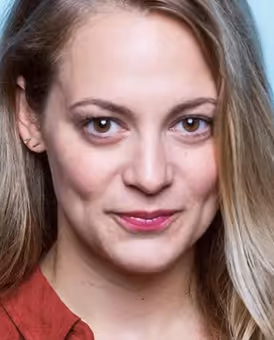 Jenni Barber Headshot