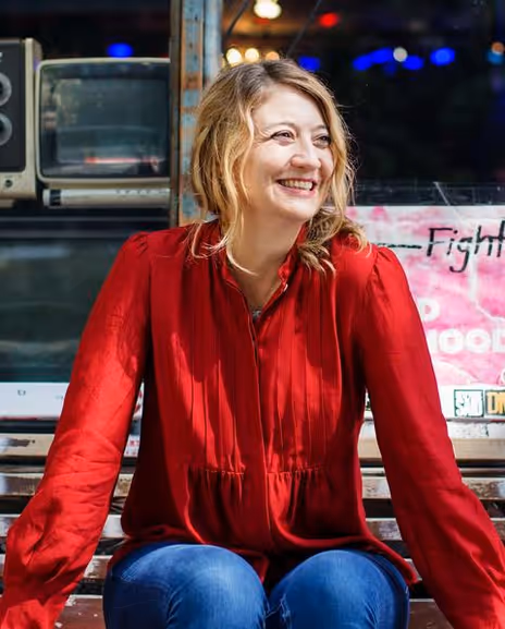 Heidi Schreck Headshot