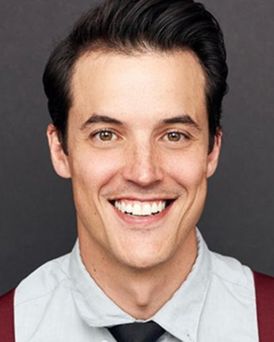 KJ Hippensteel Headshot